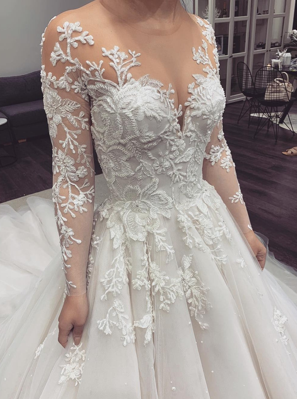 Ivory Embroidered Lace - Fontaine