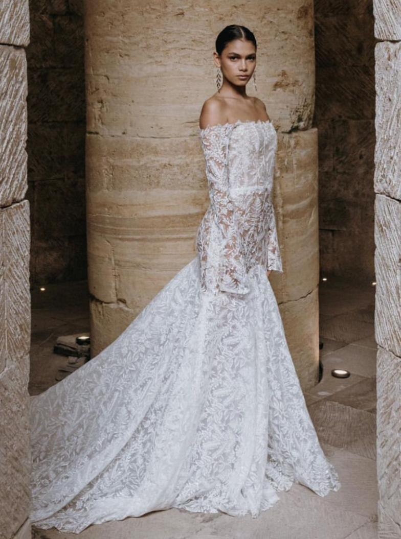 Lace fabric wedding dress deals