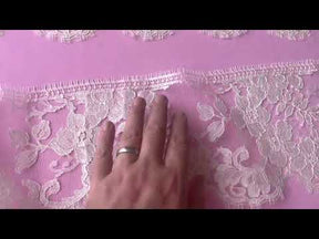 Ivory Chantilly Lace Trim - Rizawana