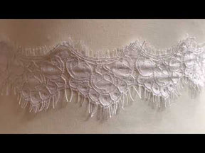 Ivory Lace Trim - Foxy