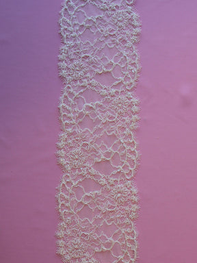 Ivory Beaded Lace Trim - Jade