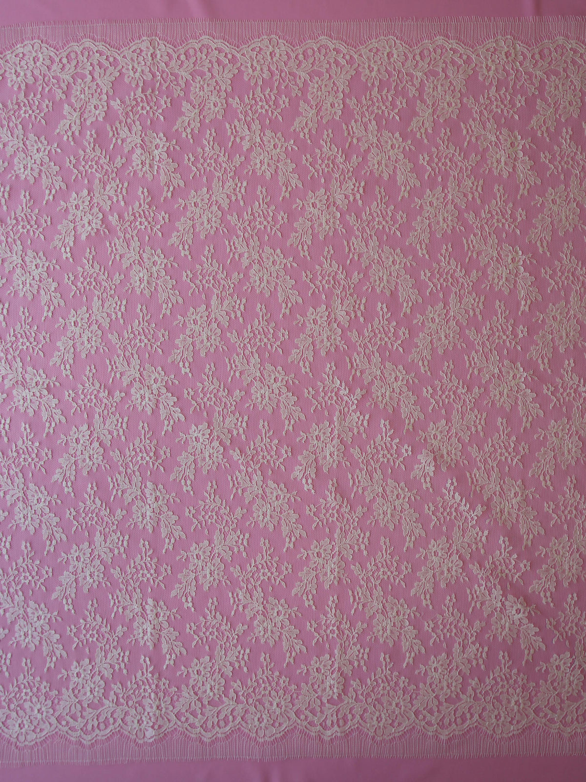 Ivory Chantilly Lace Bonika