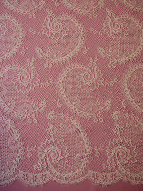 Ivory Chantilly Lace - Pescaro