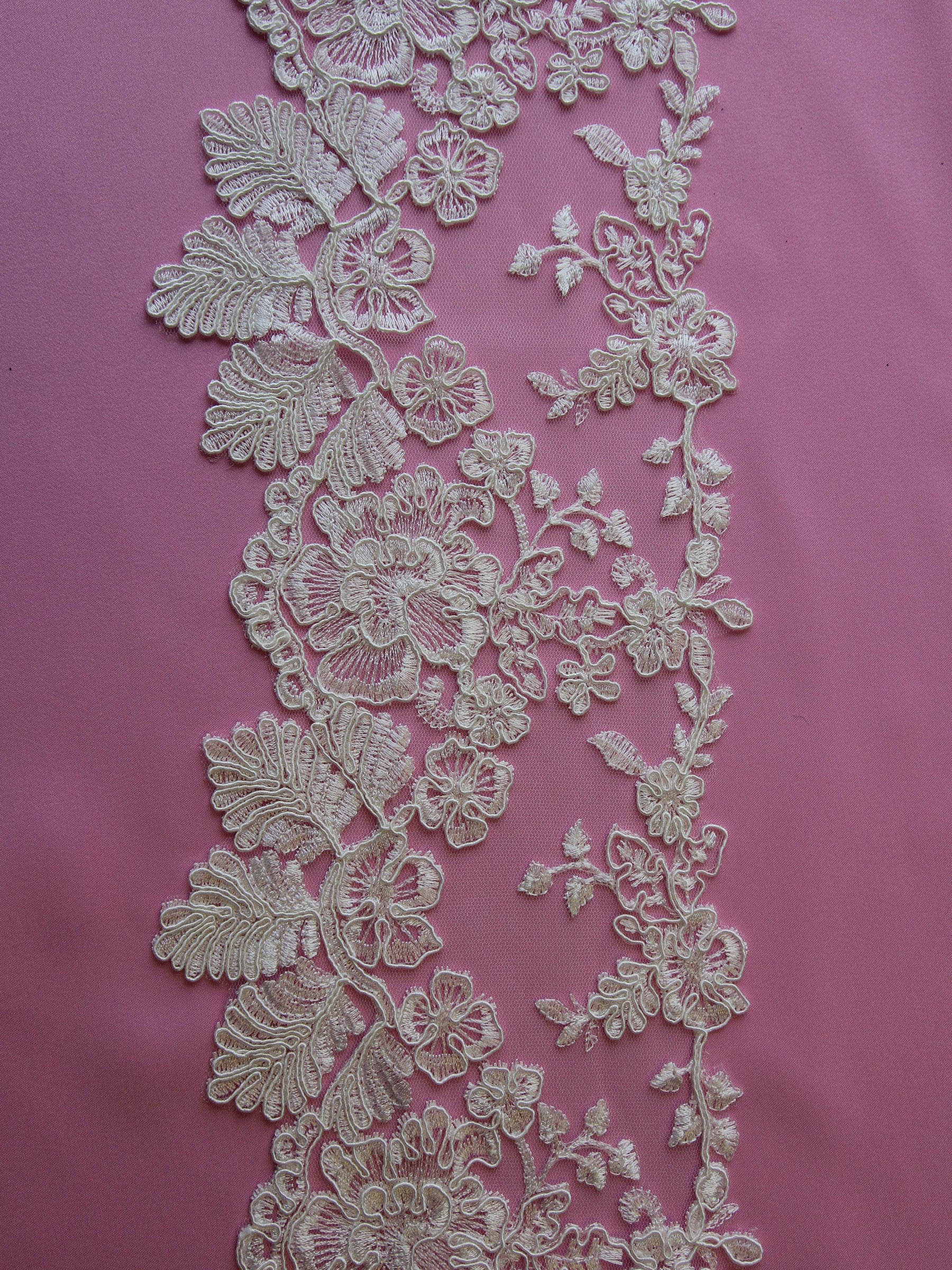 Ivory Corded Lace Trim - Sweet Pea