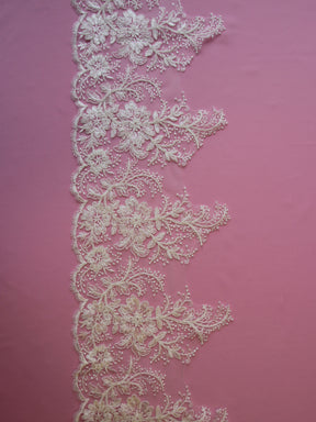 Ivory Corded Lace Trim - Wyoming