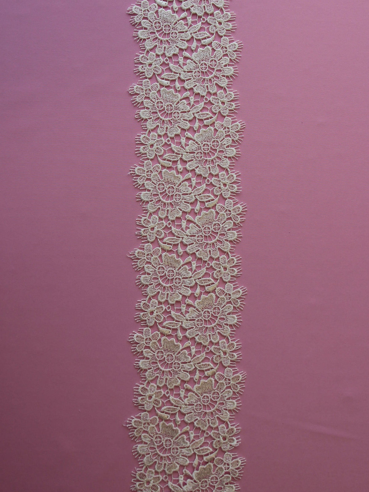 Ivory Guipure Lace Trim - Marilyn