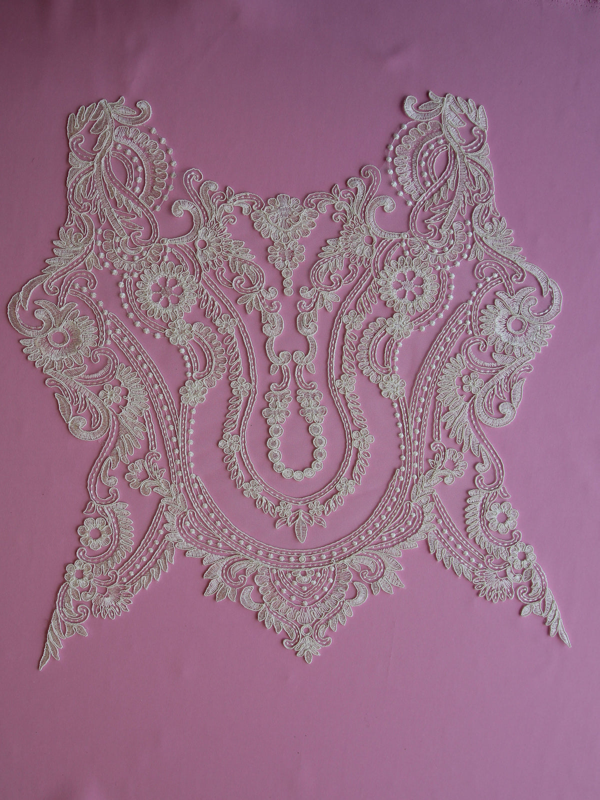 Ivory Large Corded Lace Applique - Aquilegia