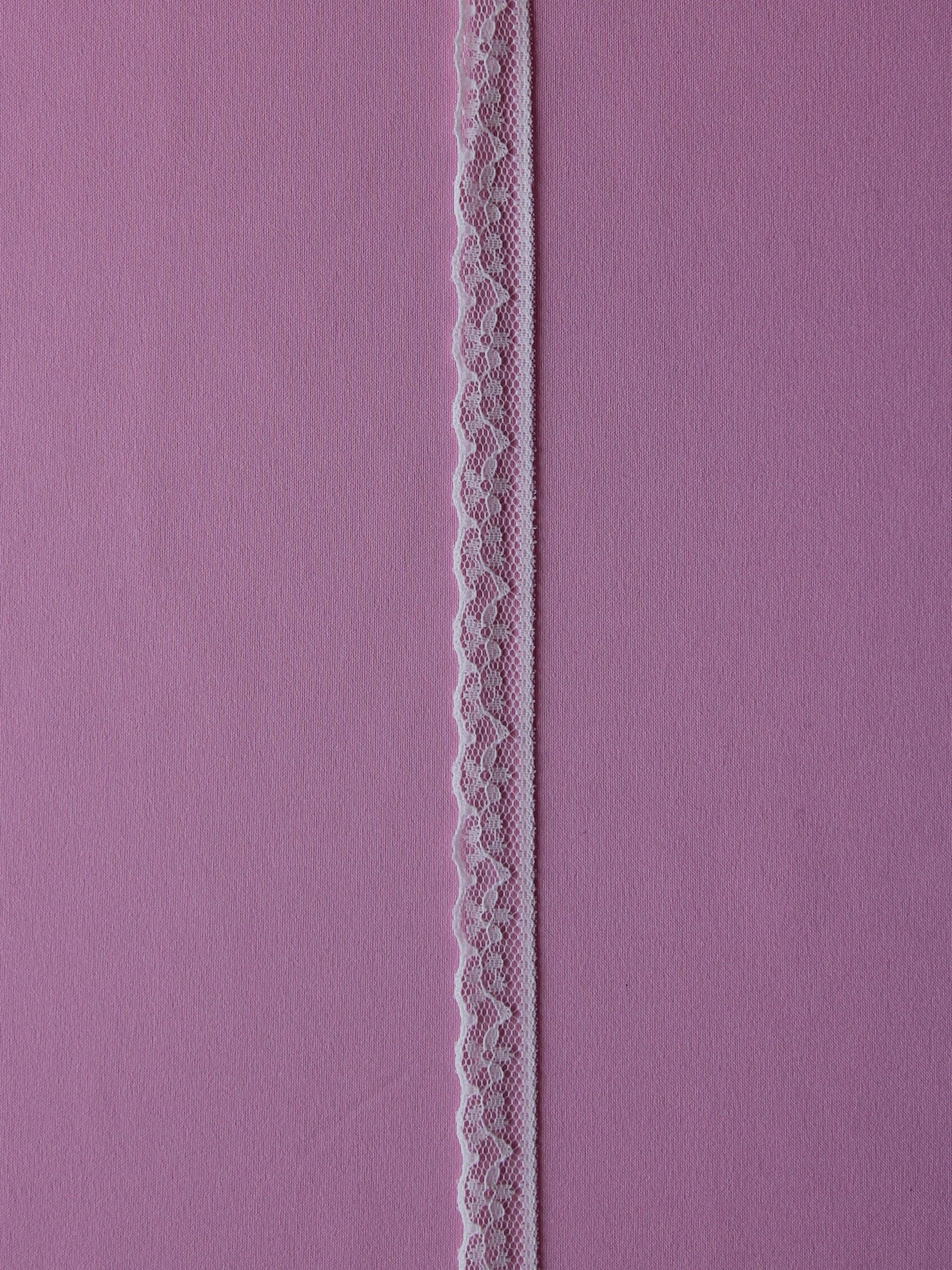 Ivory Lace Trim - Birch