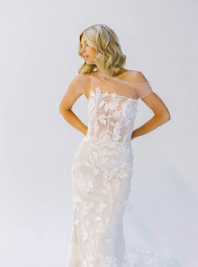 Ivory 3D Lace - Catalina