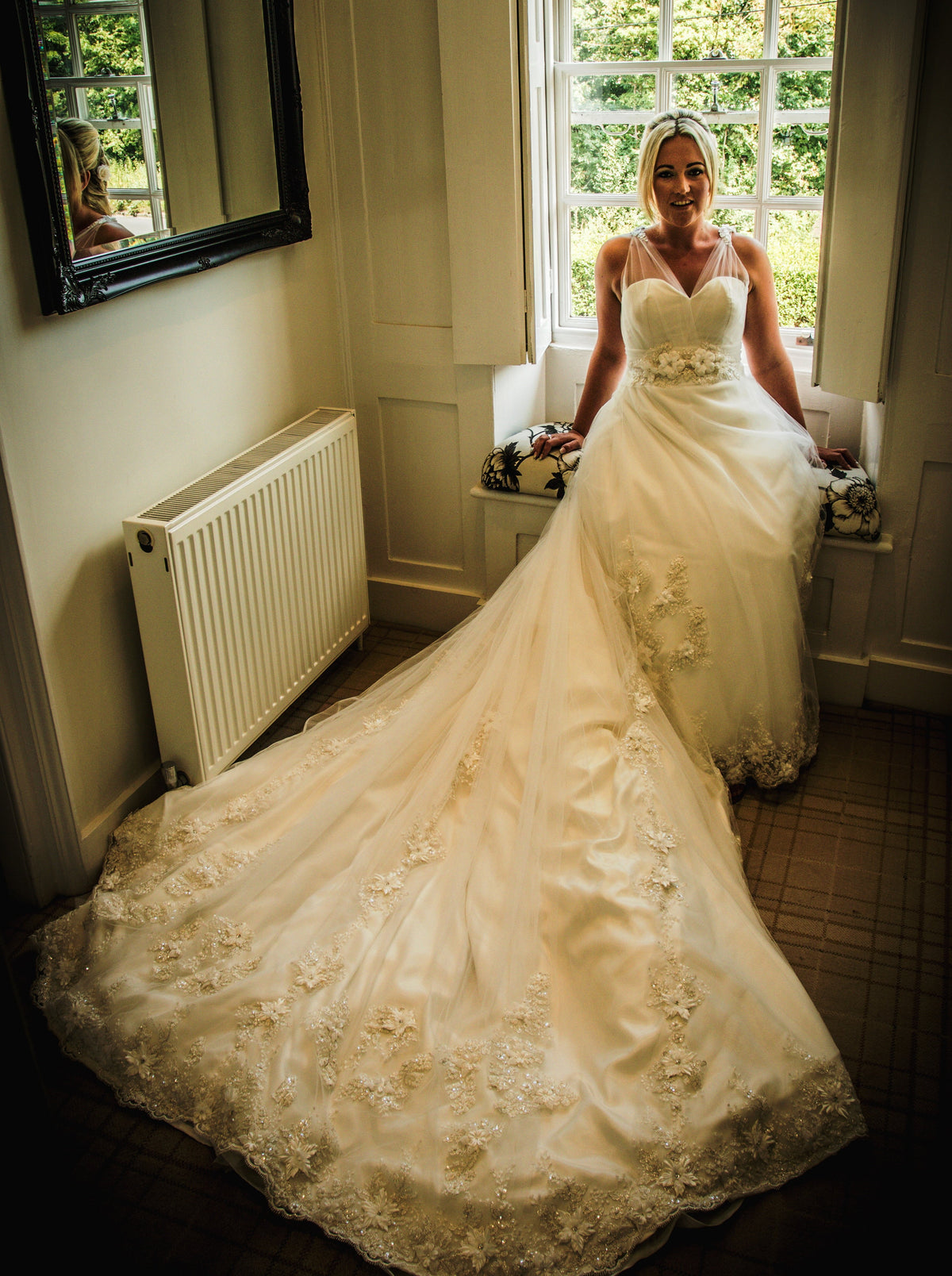 Ivory Flower Lace Trim - Naomi