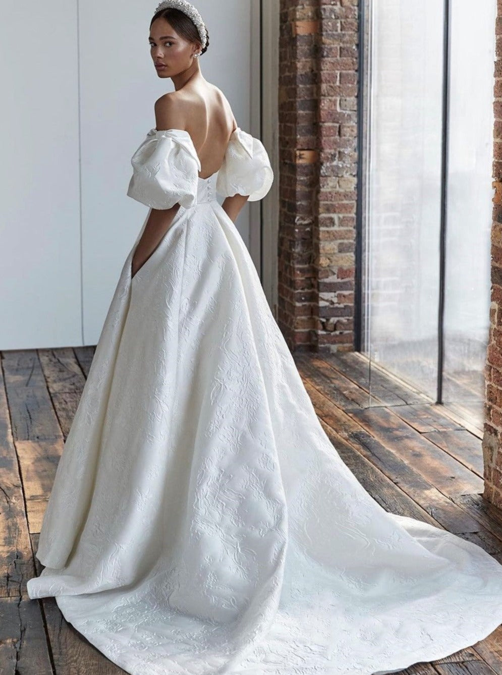 Wonderful Italian Ivory Brocade Wonderful Italian Ivory Brocade