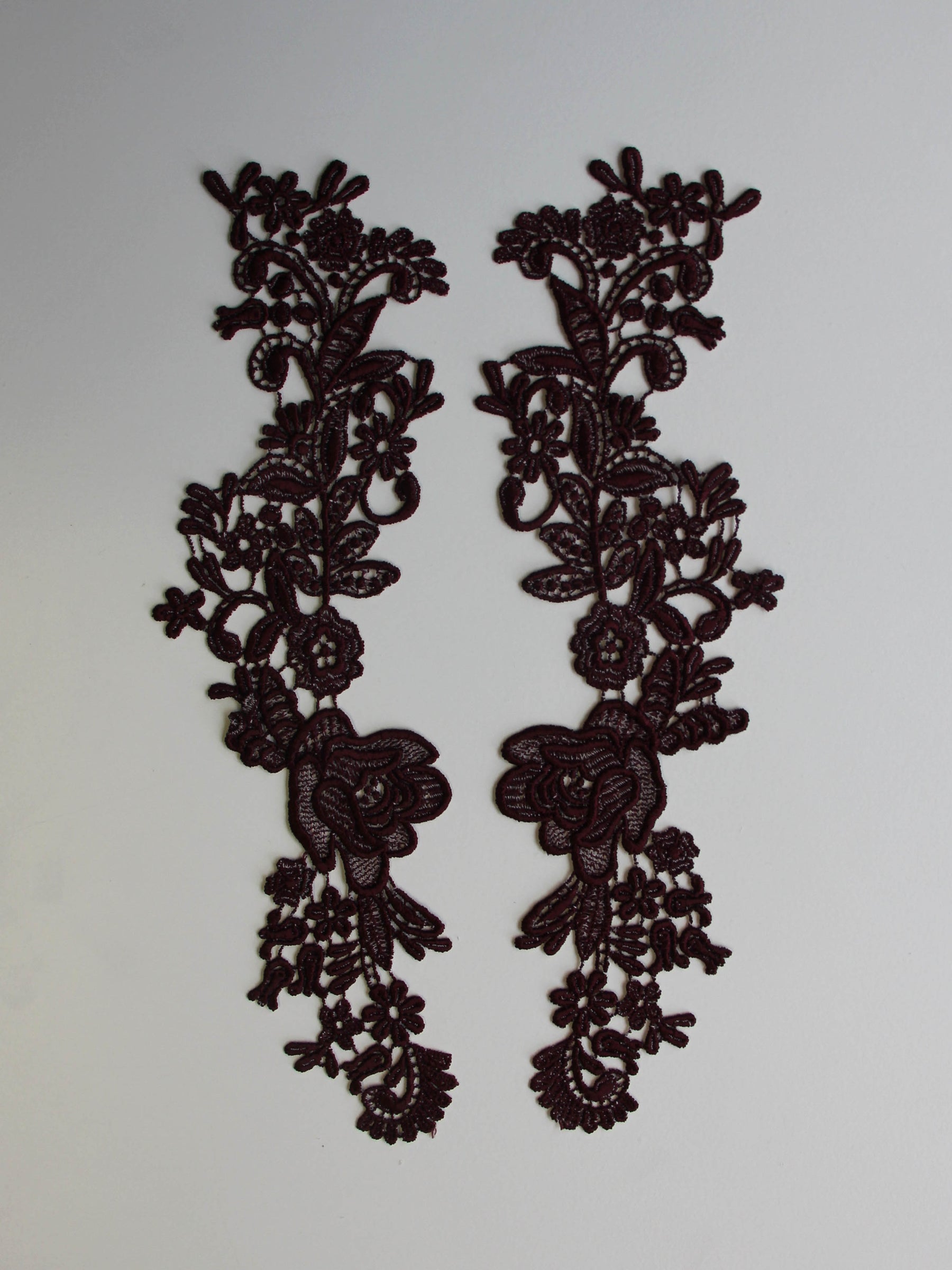 Plum Corded Lace Appliques - Nova