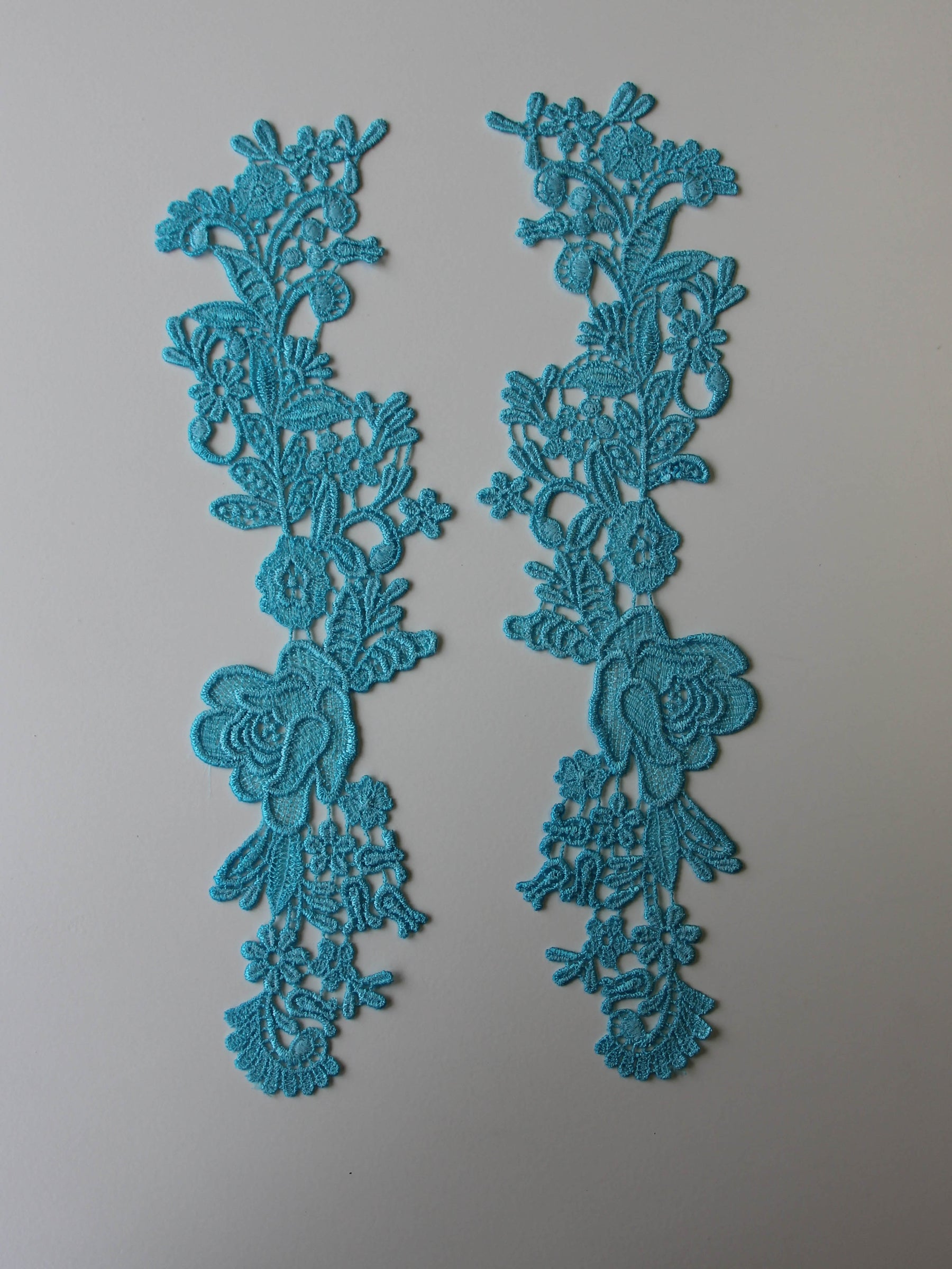 Paradise Blue Corded Lace Appliques - Nova