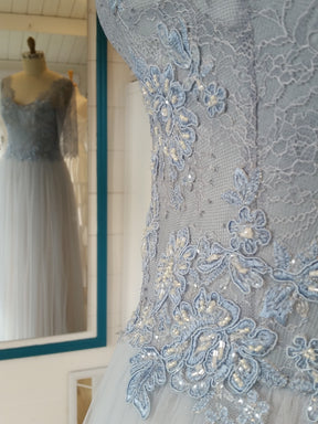 Vintage Blue Lace - Victoria