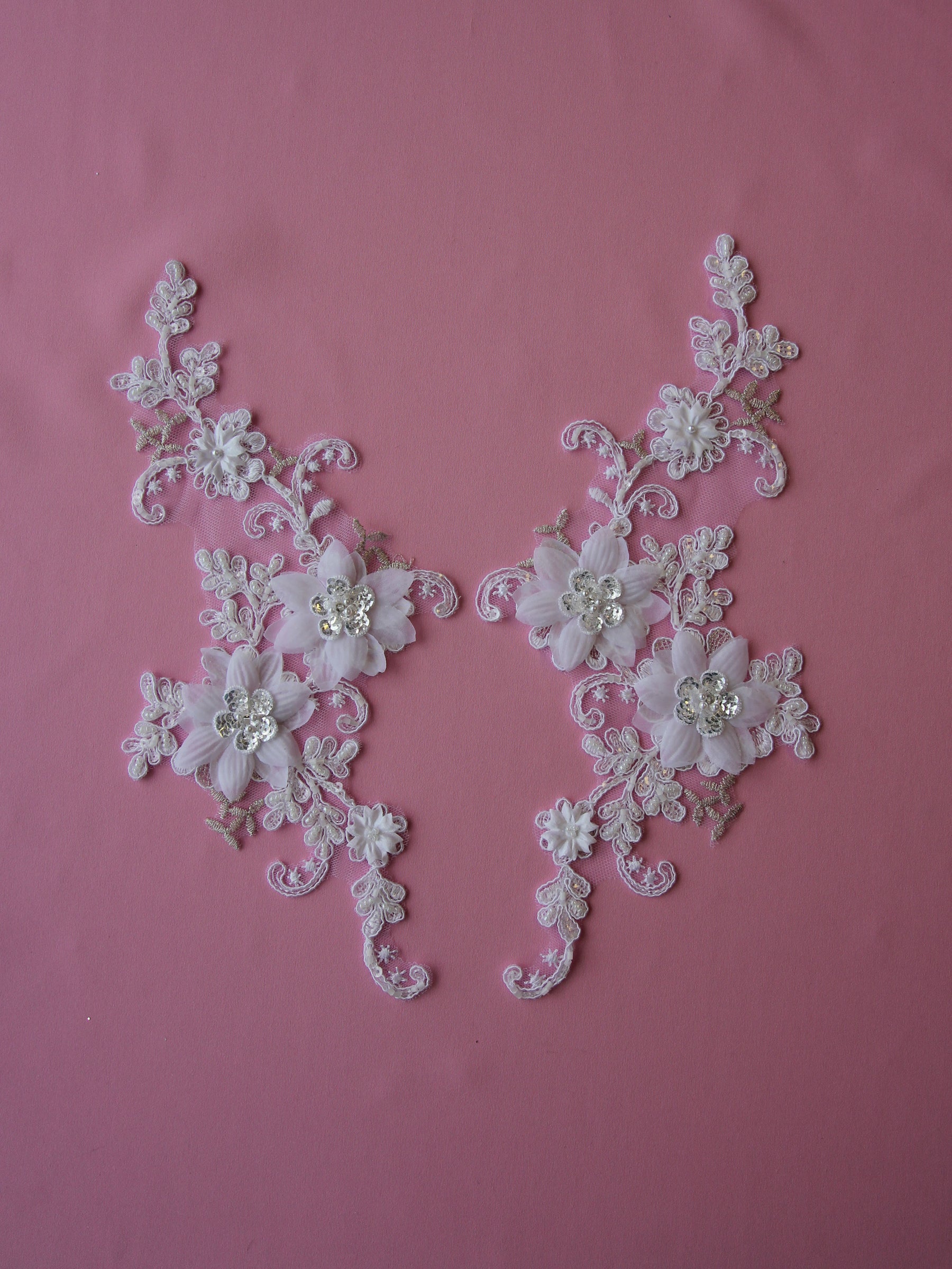 White Flower Lace Appliques - Columba
